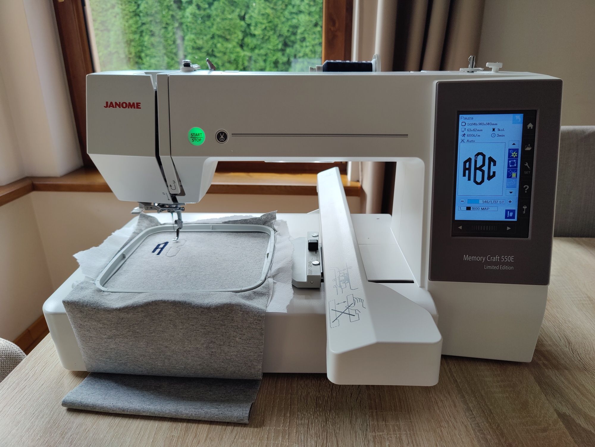 HAFCIARKA Janome MC550E + PROGRAM Janome Artistic Digitizer - NOWA