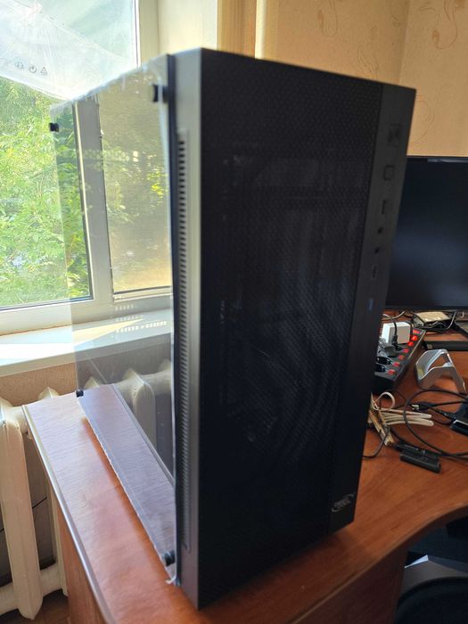 Пк i5-10400F 6 ядер 12 потоків 1660 монітор 27 Samsung