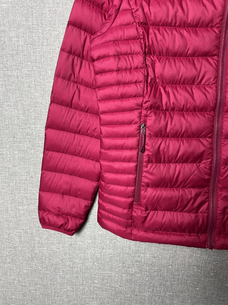 (Розмір S) Пухова куртка Patagonia Down Sweater Hoody