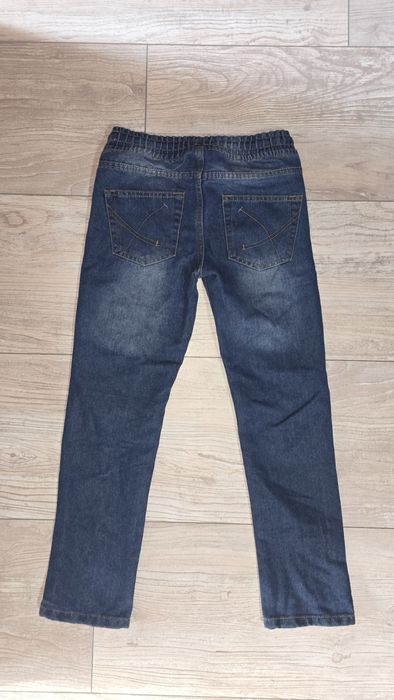 YFK джинси прямі на резинці.Стан нових.