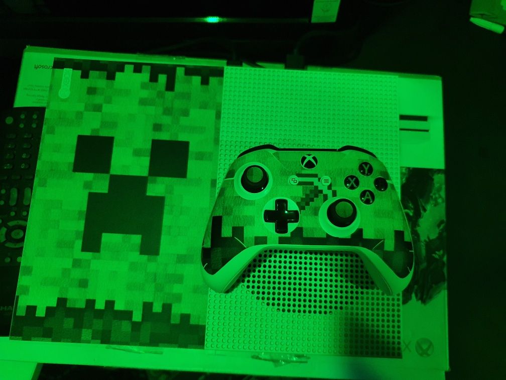 Konsola Minecraft Zestaw  Xbox One S  kinect   uchwyt