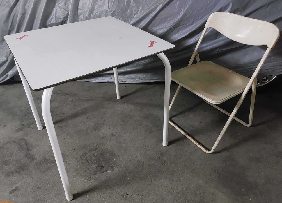 Mesa de esplanada + 4 cadeiras