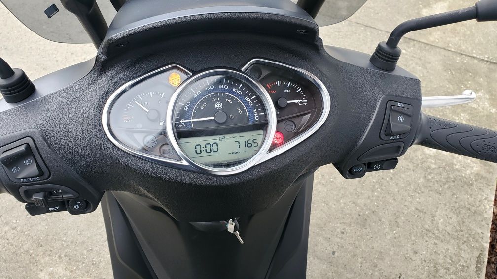 Piękny  Piaggio Medley 125i ABS pcx X-max nmax raty LaMotor Wola