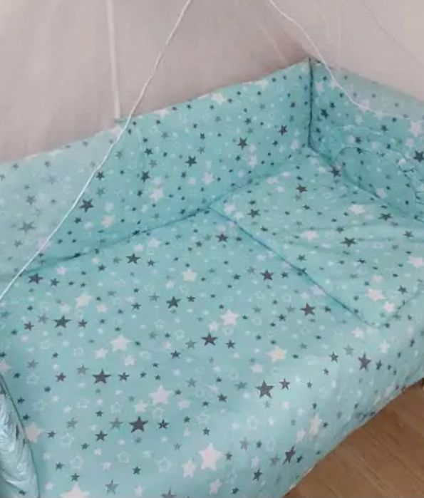 Бортики в ліжечко + балдахін з кріпленням