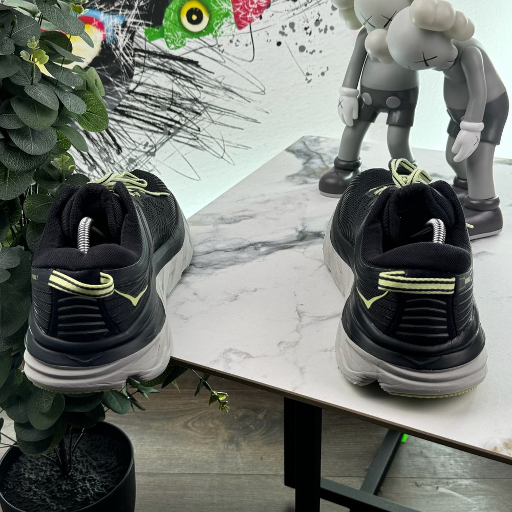 Кросівки Hoka Bondi 7 46 розмір 1318