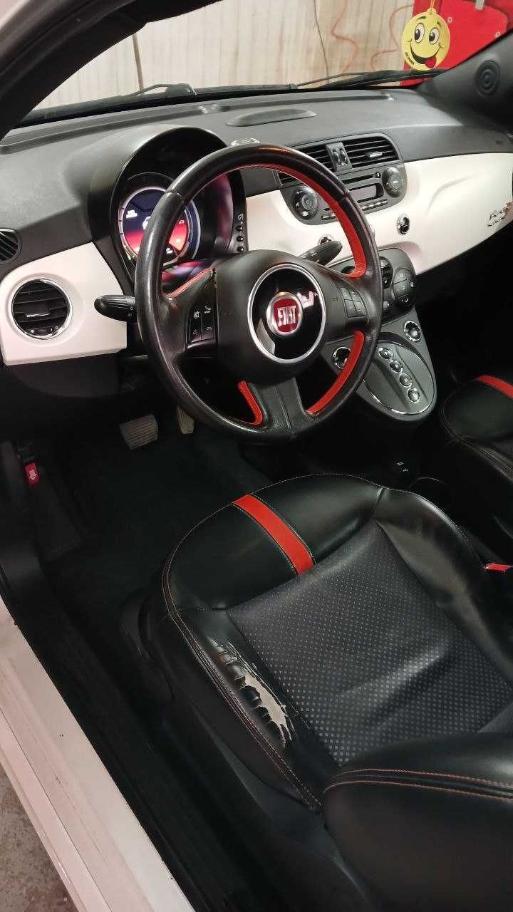 Fiat 500e 2015 Фіат