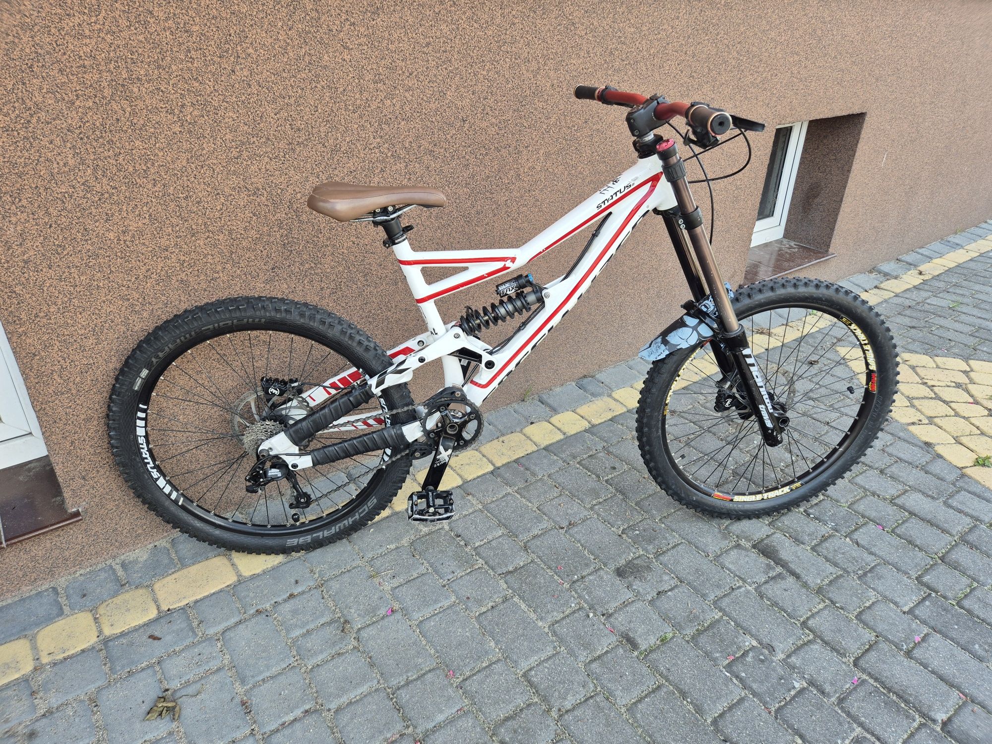 Specialized Status 2, L 26" (downhill, freeride, dh, fr)