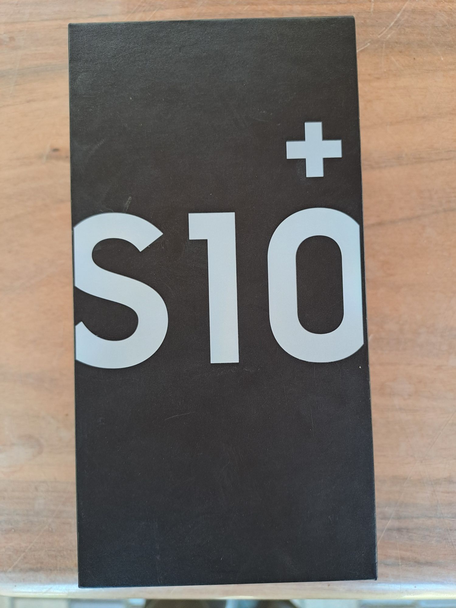 Коробка до смартфону Samsung S10+