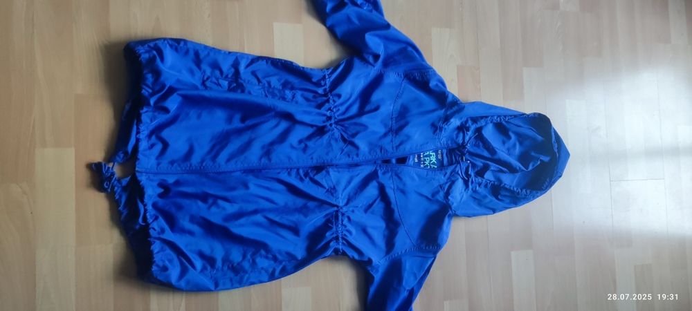 Pparka w pięknym niebieskim kolorze