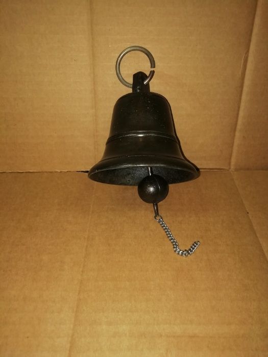 Sino em metal com bom som