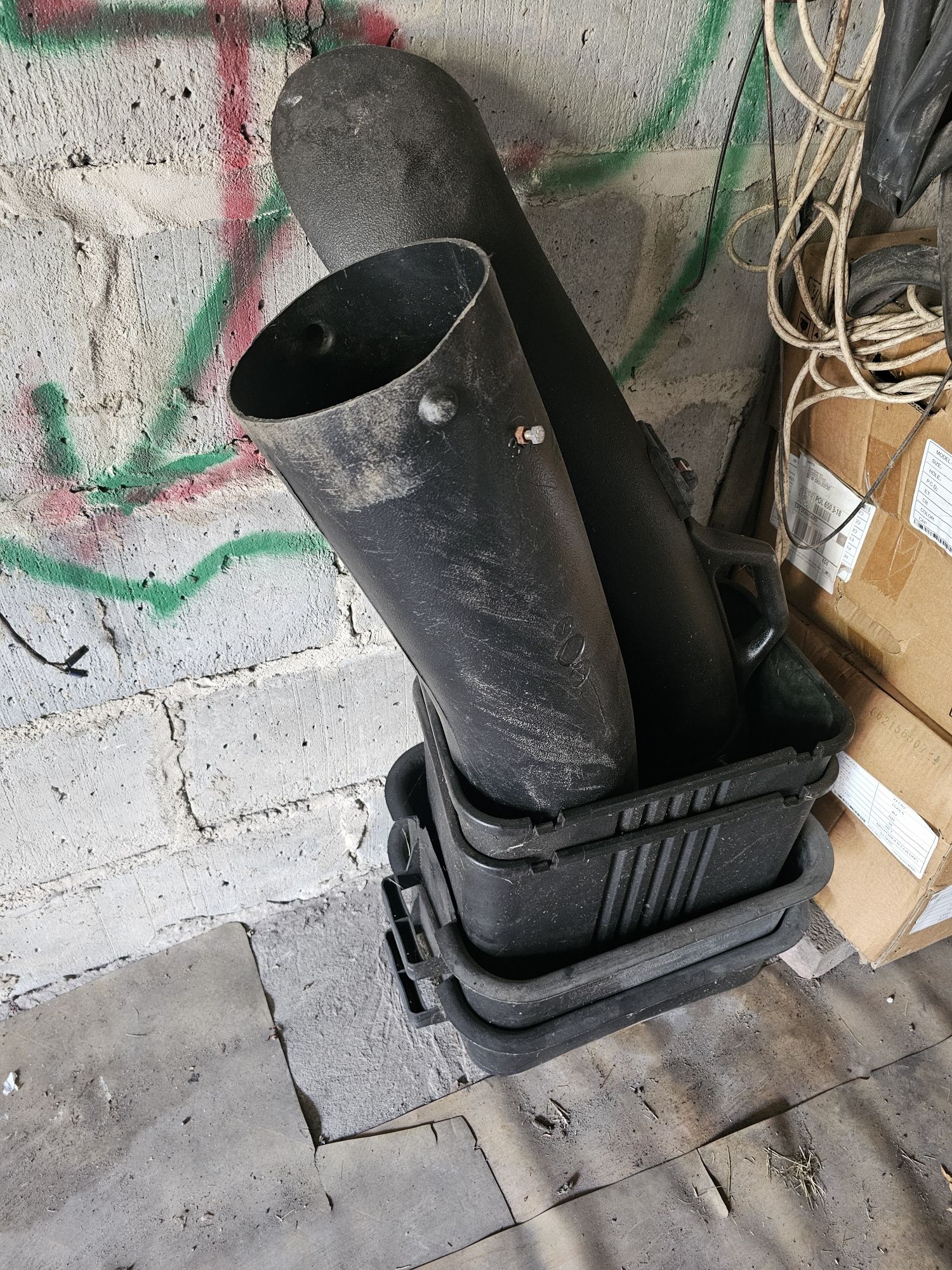 Elementy wyrzutu tylnego traktorka do trawy
