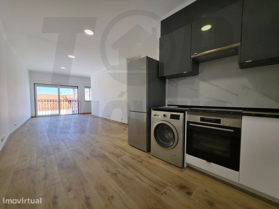 Andar de Moradia Duplex - NOVO- Vale do Paraíso - Azambuja - 230.000€