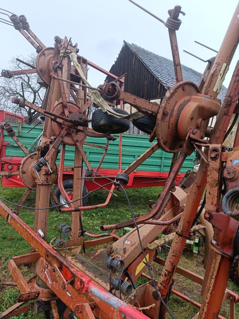 Przetrząsarka Kuhn.Pz. hydrauliczne rozkładana