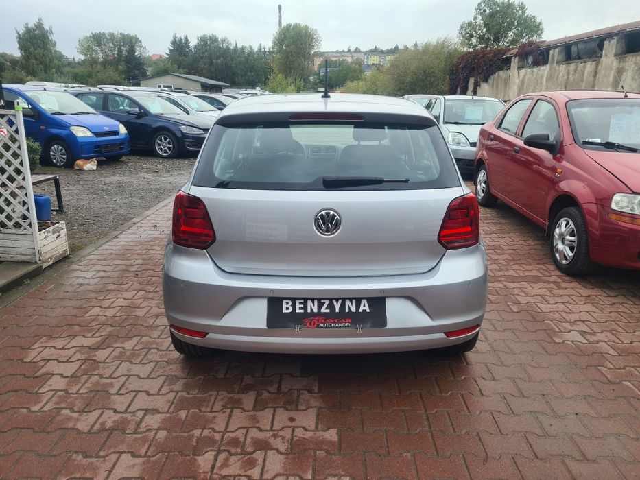 Volkswagen Polo / 1,0 benzyna / Niski Przebieg / Klima / Alu / czujnik