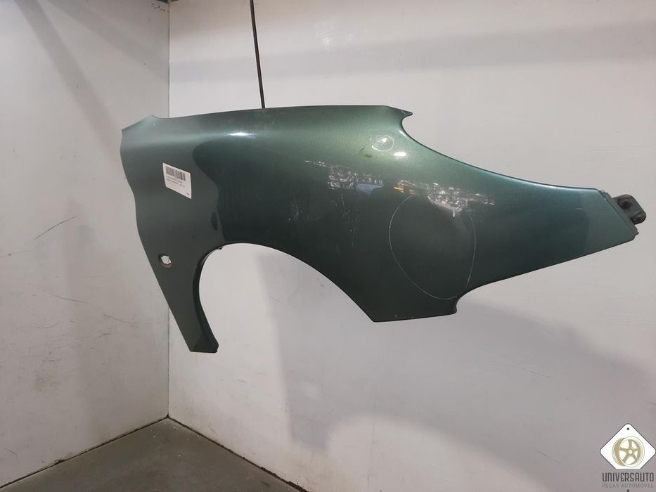 GUARDA-LAMAS FRONTAL ESQUERDO PEUGEOT 206 FASTBACK 2002