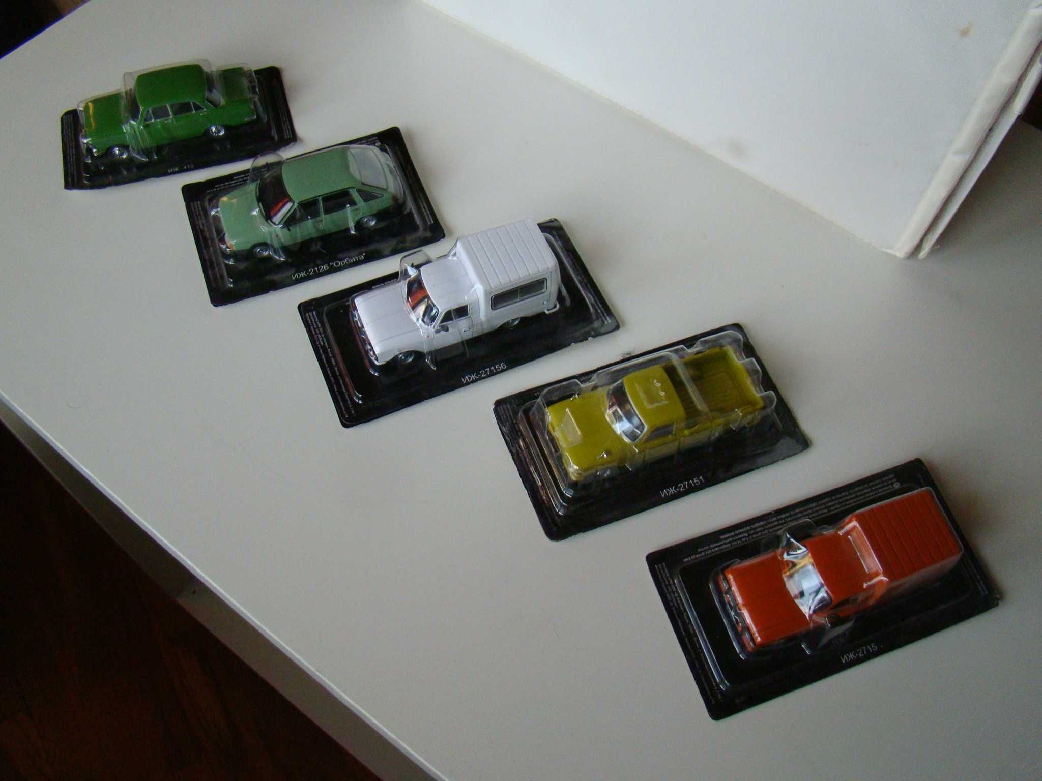 Modele z rosyjskiej kolekcji samochodów IŻ skala 1:43