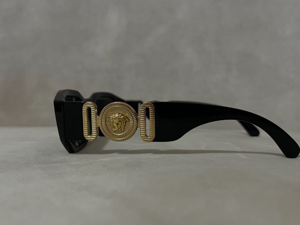 Vendo oculos versace