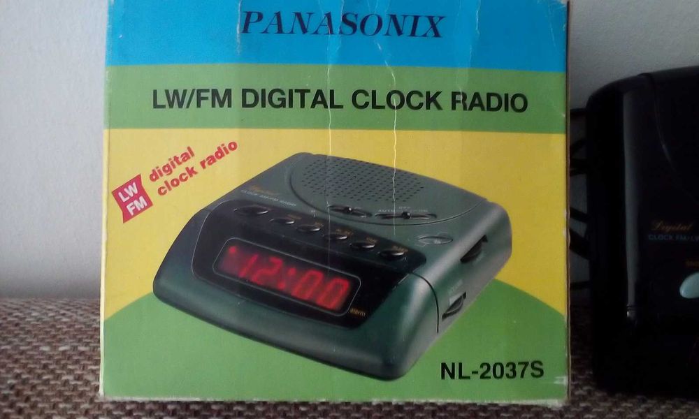 Sprzedam radio budzik , , Panasonic '' .