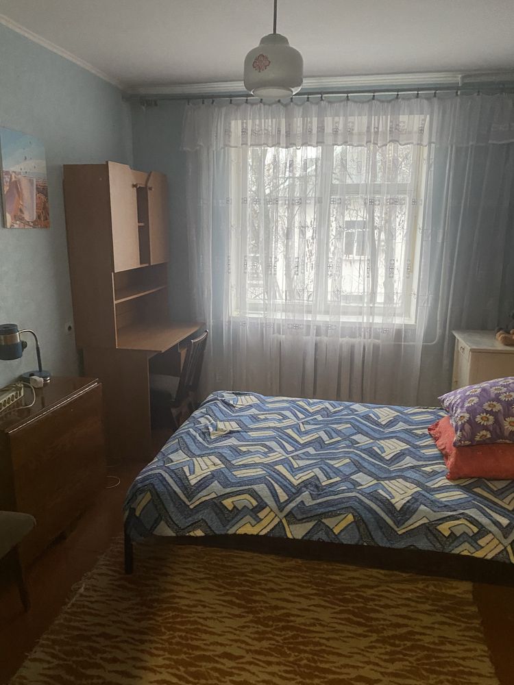 Здам 2кім Автовокзал можливо Короткій Термін 4 спальні місця