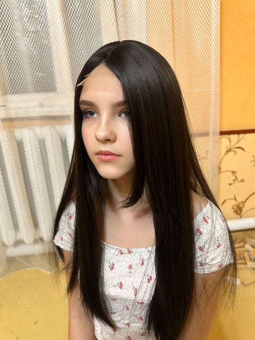 Перука штучна з подовженою чолкою парик исусственный шоколад 60 см