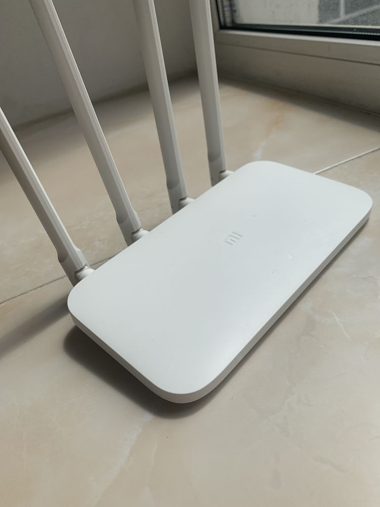 Xiaomi Mi WiFi Router 4C Б/У ТЕРМІНОВО!