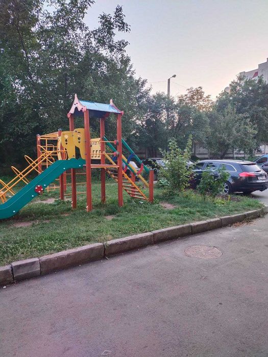 40594 Продається 2 кімнатна квартира по вул Прибузька