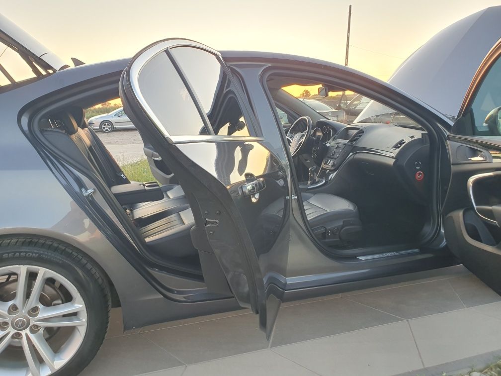 OPEL INSIGNIA A * 2 Lata w Kraju *Doinwestowana $ Bogate Wyposażenie $