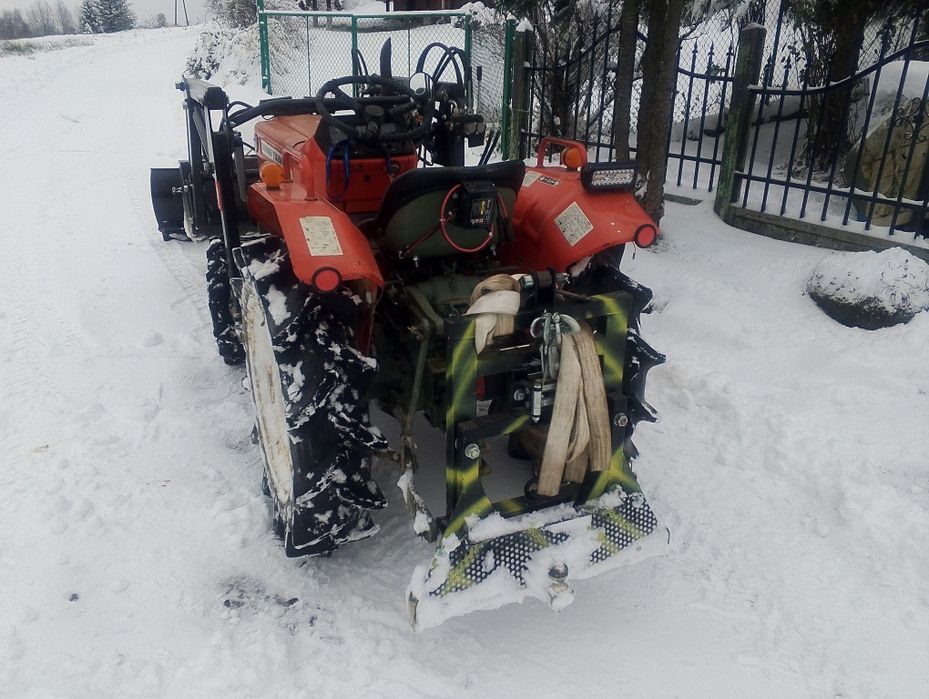 Minitraktor Yanmar YM1610D ładowacz czołowy