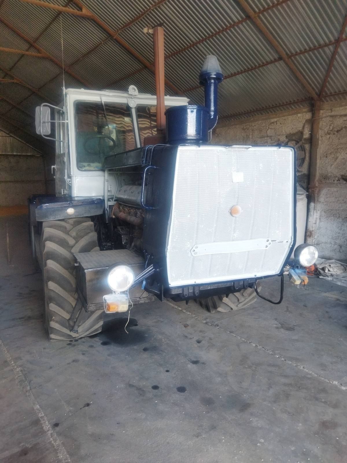 Трактор т  -150к