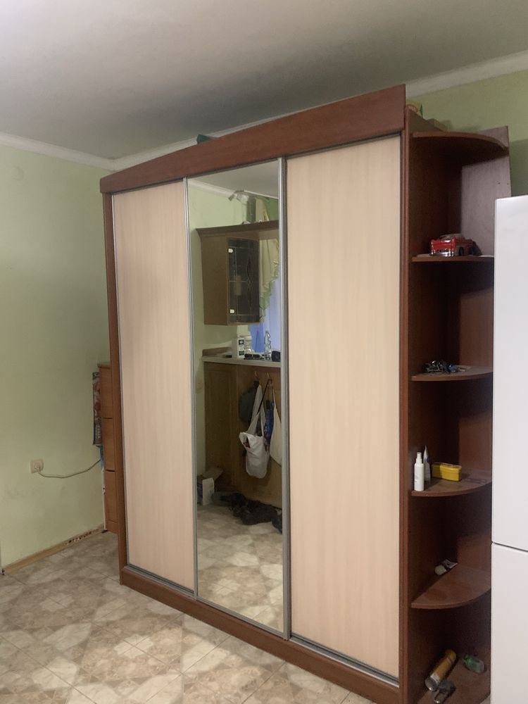 Шафа купе в чудовому стані м. Винники