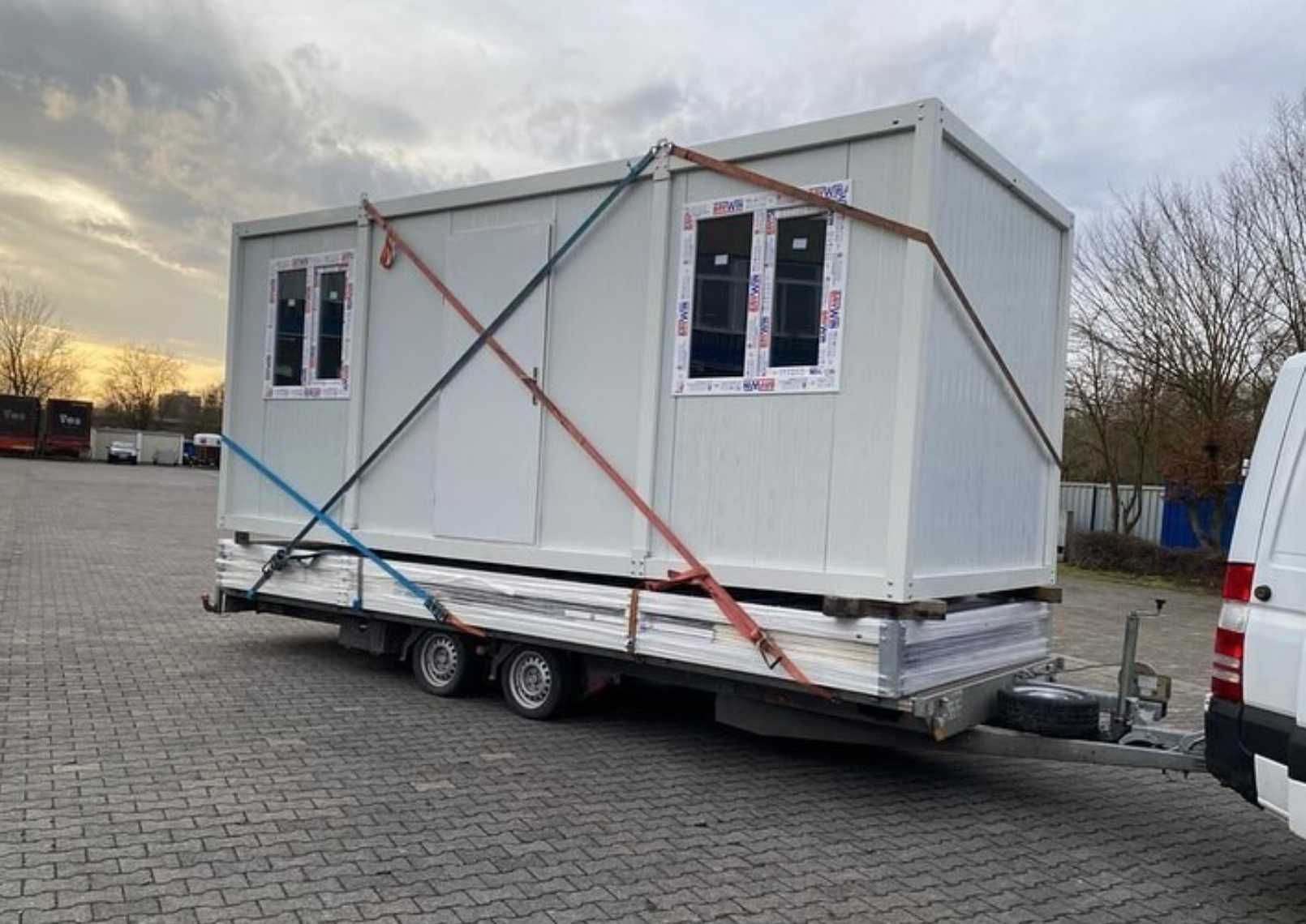 Kontener pawilon biurowy handlowy gastronomiczny stacjonarny 6x2,4 m