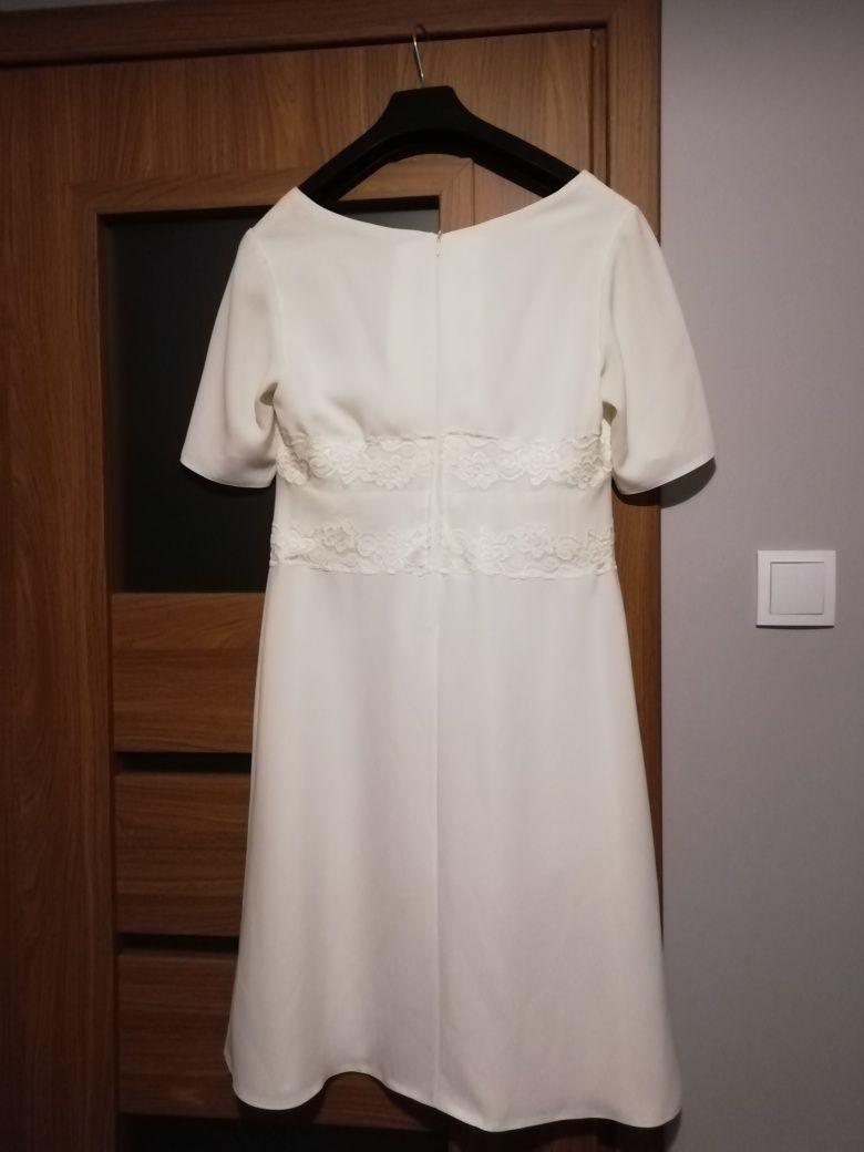 Kremowa sukienka rozmiar 42