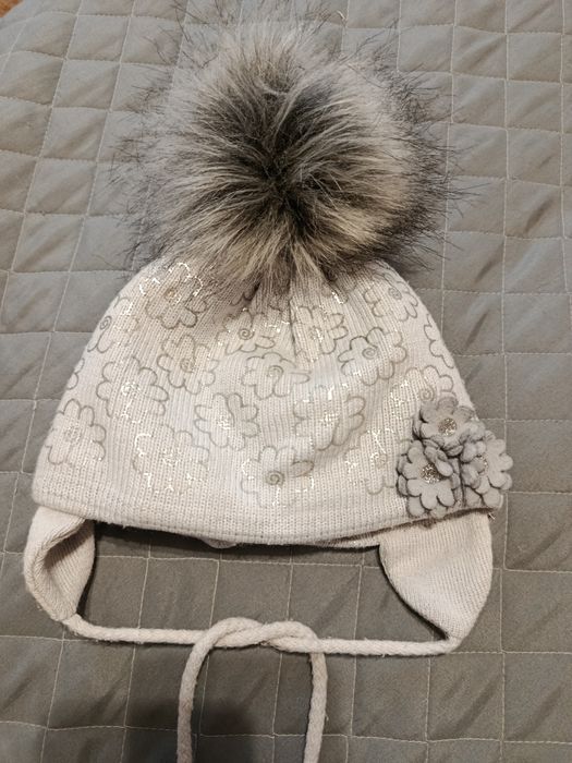 Шапка зимова для дівчинки
