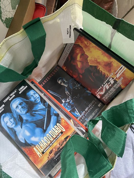 Video VHS com filmes