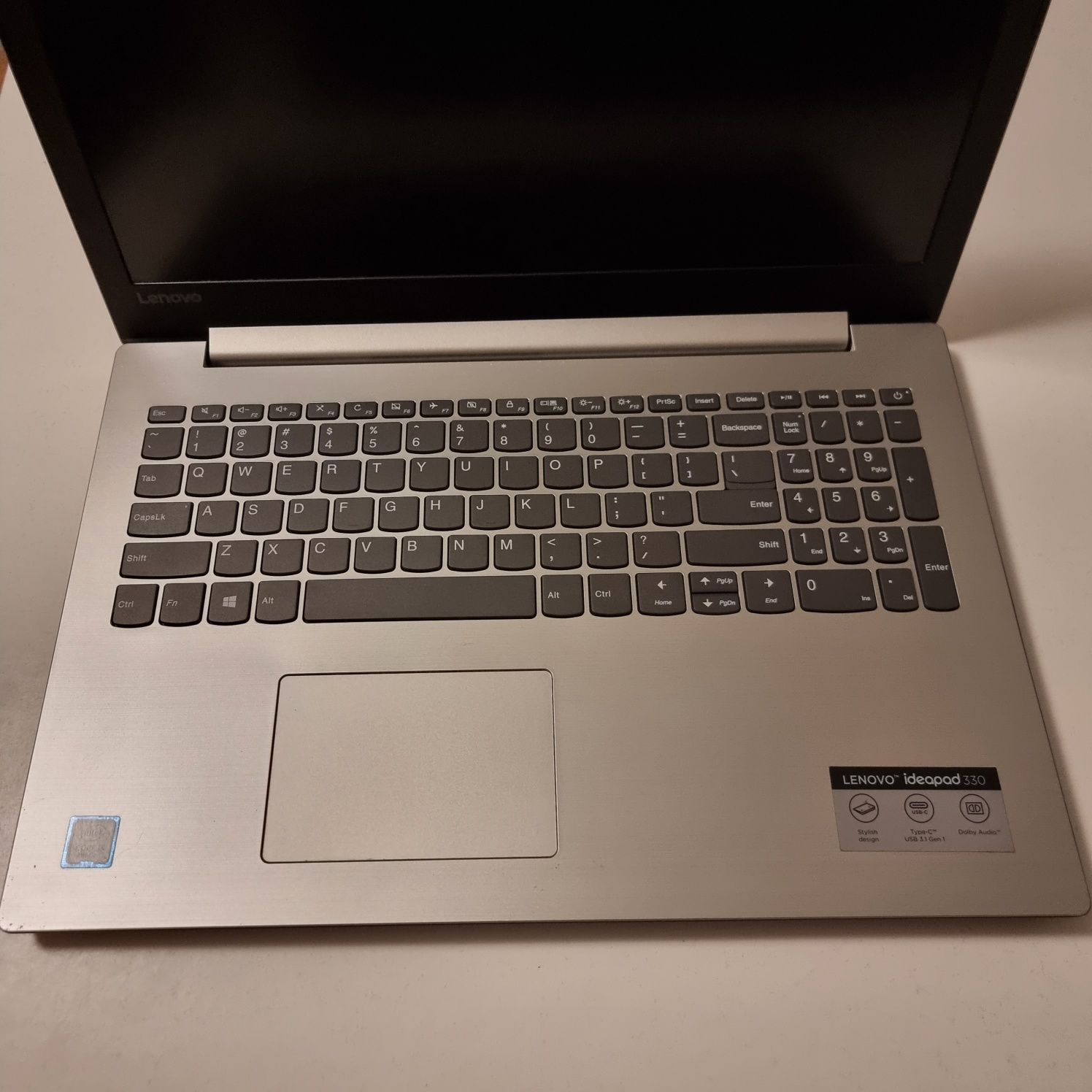 Laptop 15,6 Lenovo i5, 1,8Ghz, 8GB RAM, 445HD SSD