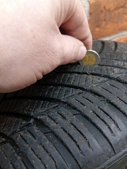 4 opony wielosezonowe 215/50R17