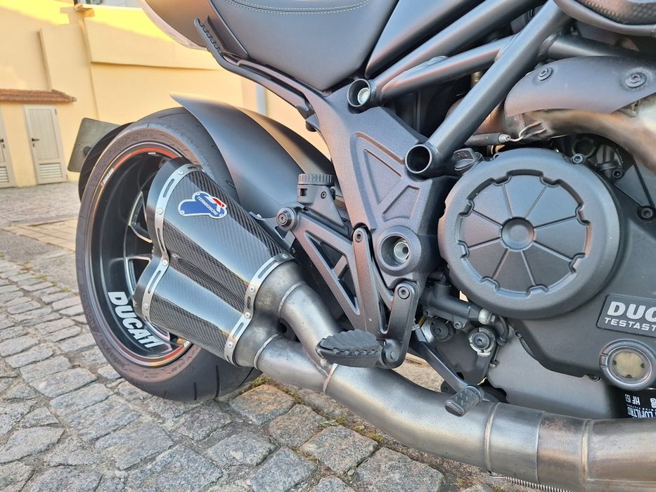 Ducati diavel 1260 black edition