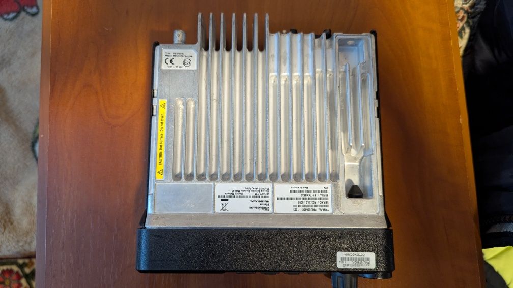 Motorola DM4400e. UHF