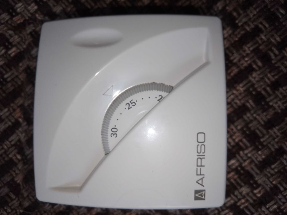 Кімнатний термостат