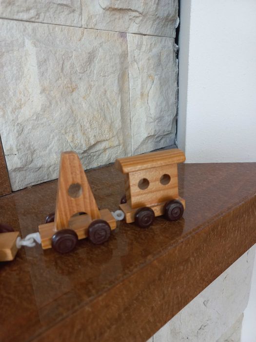 pociąg GOSIA literki, wagony, lokomotywa dekoracja