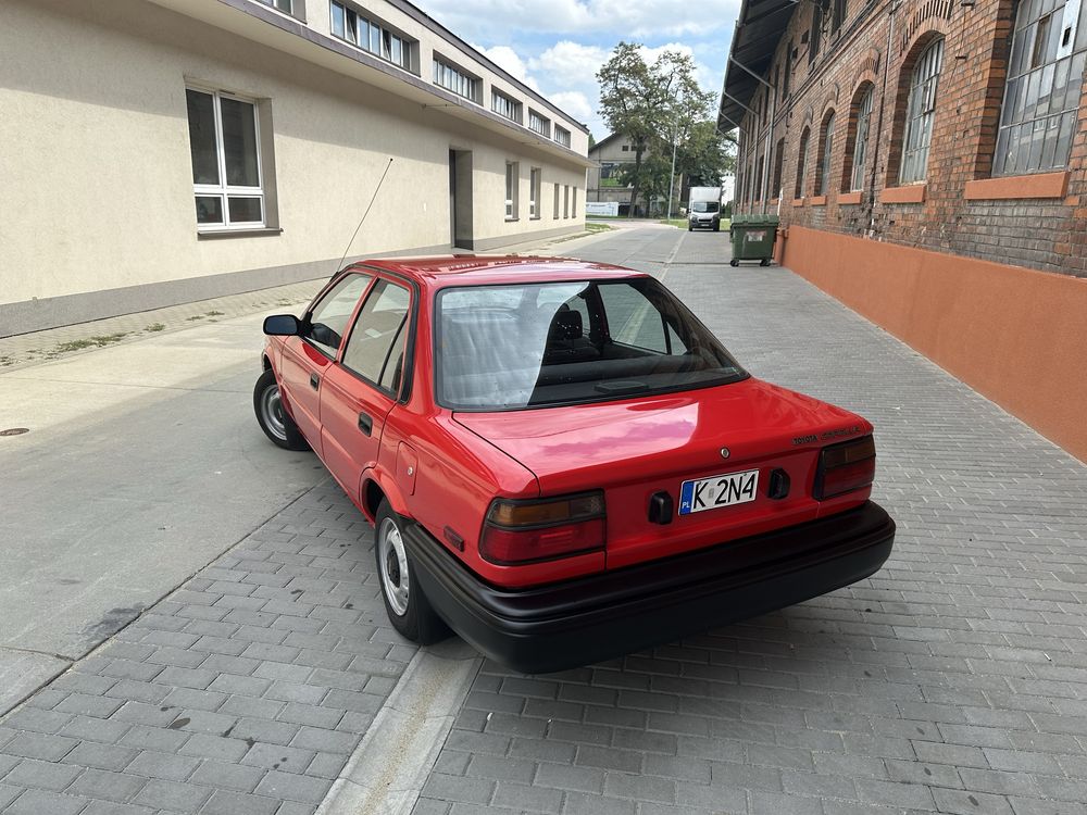 Toyota corolla 1.6 e9 żólte tablice klima automat 100 tys km jak nowa