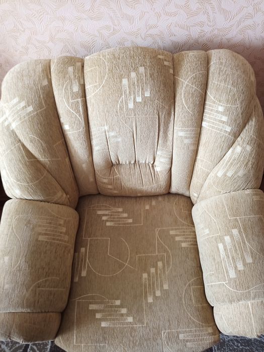 Крісла 2 шт великі не розкладні