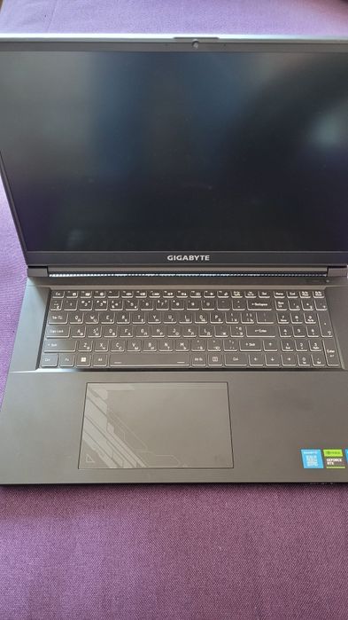 Игровой ноутбук GIGABYTE G7 KF (kf-e3ee213sd)