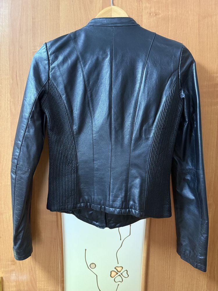 Косуха куртка zara