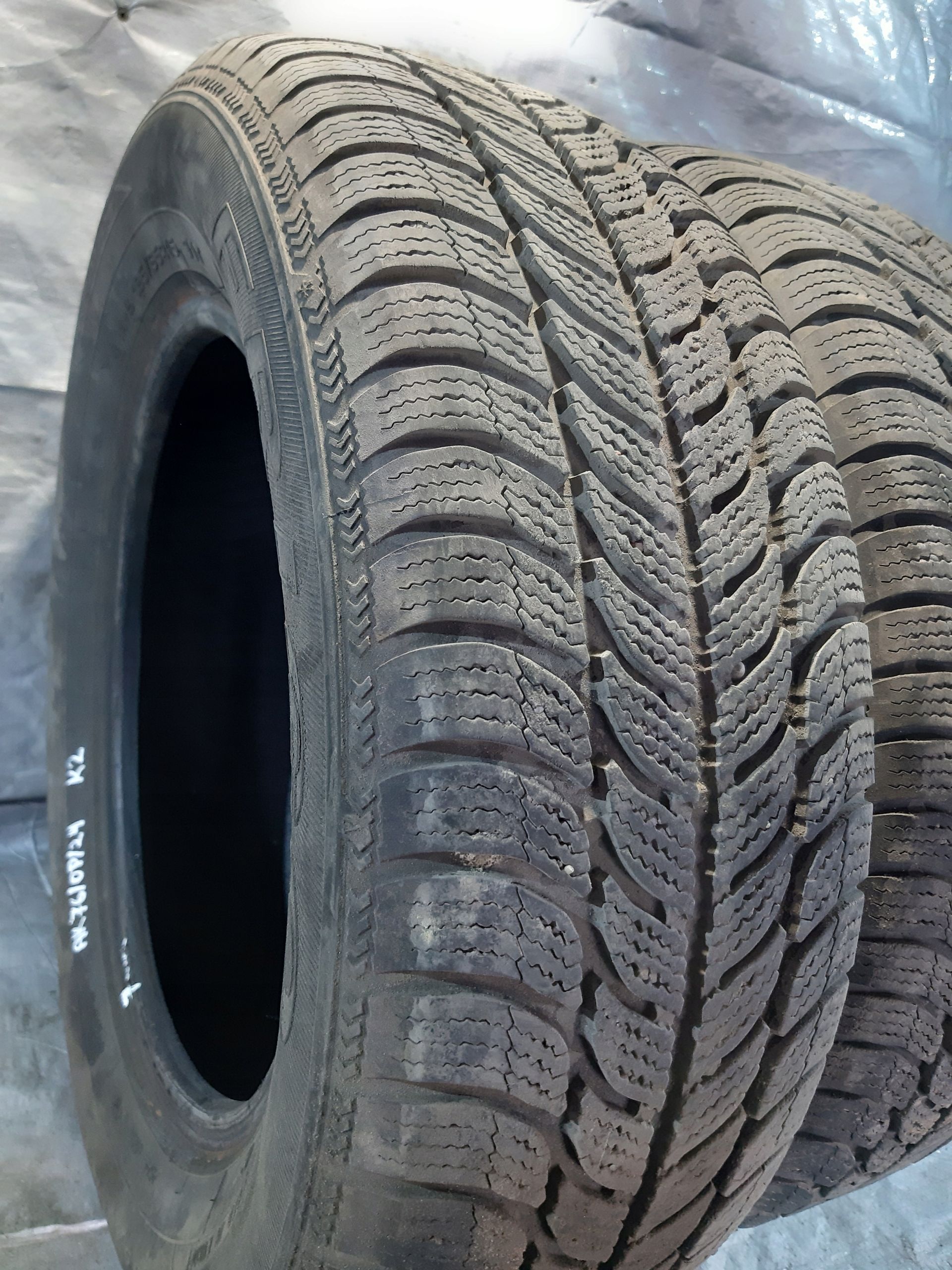 Opony Zimowe 2x Dębica Frigo 2/195/65 R15/91t