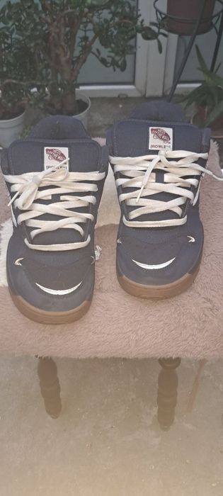 Vans x Dime Rowley xlt Navy Blue дутыши
Состоянее отличное
Размер:44 (