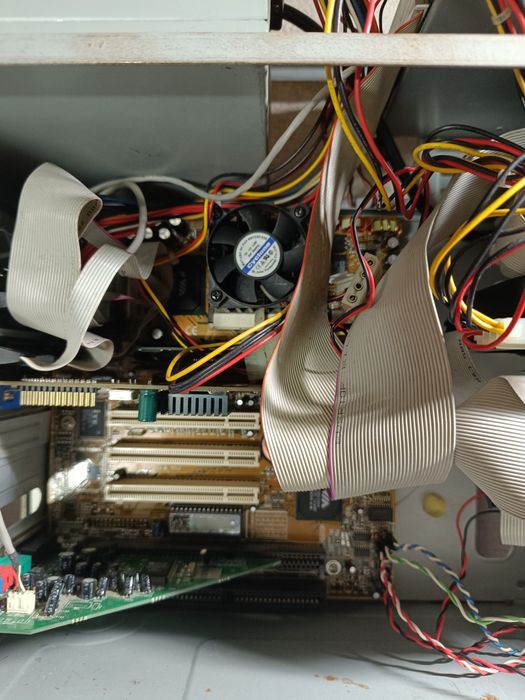 Retro komputer celero 400mhz