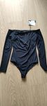 Czarne, nowe body GUESS