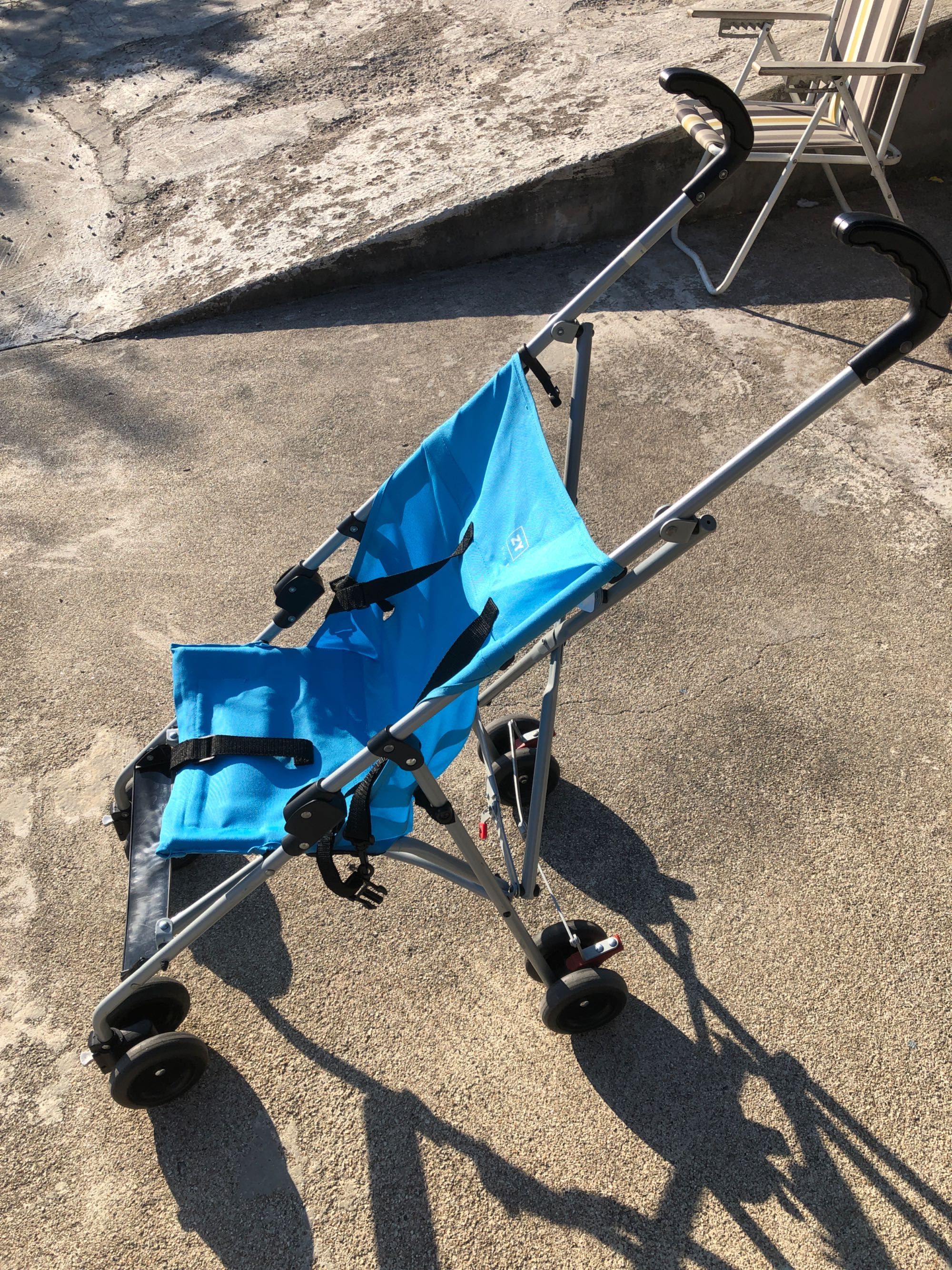 Carrinho de bebê para passeio