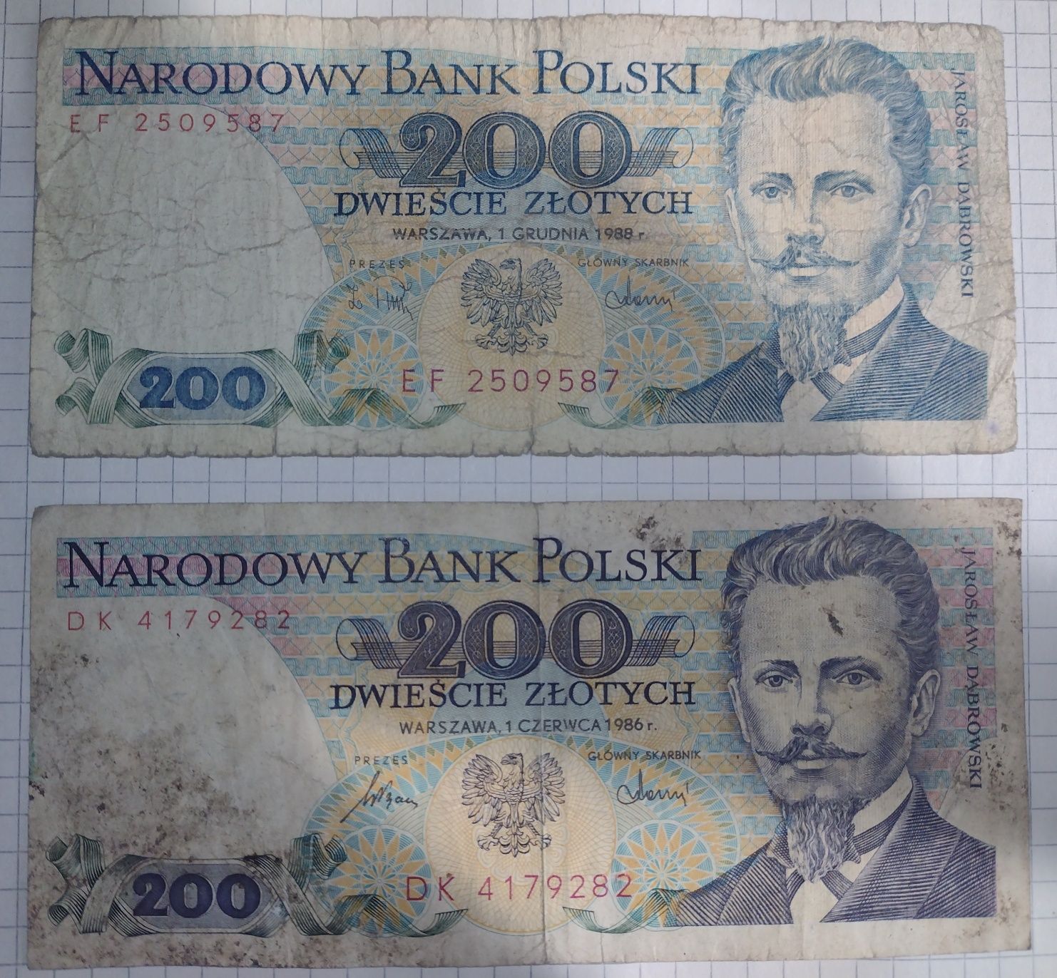 Stare banknoty i monety z czasów PRL-u